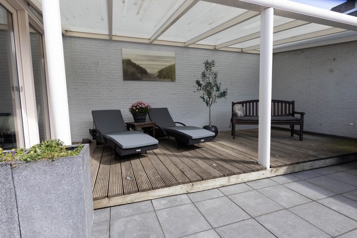 Photo 24 of Jan van Gentstraat 11