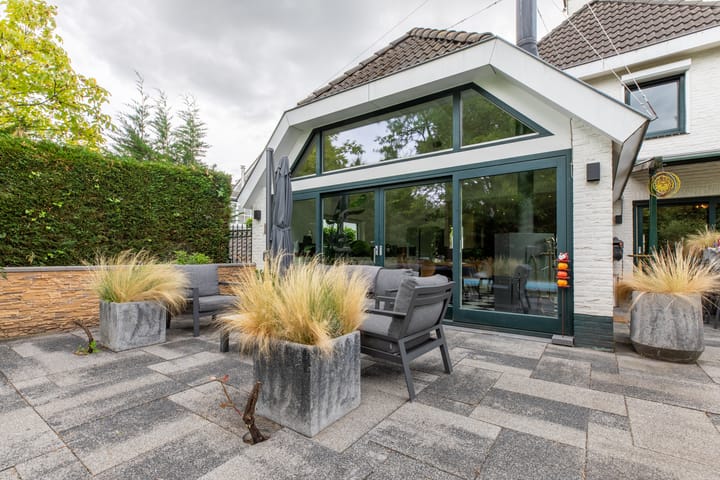 Photo 23 of Heesbergstraat 15