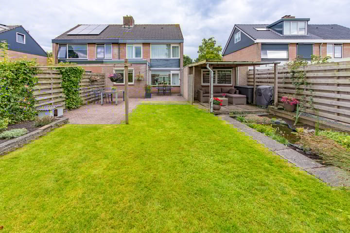 Photo 3 of Hunzedal 40-A