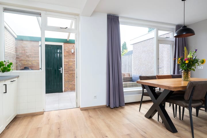 Foto 8 van Dahliastraat 32