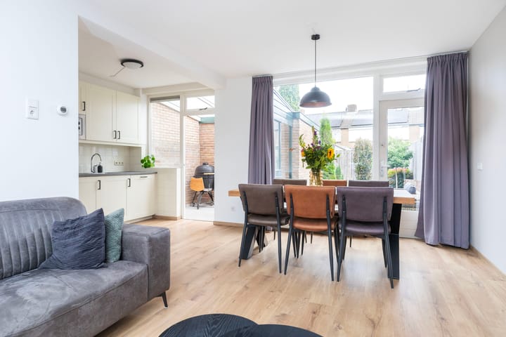 Foto 11 van Dahliastraat 32