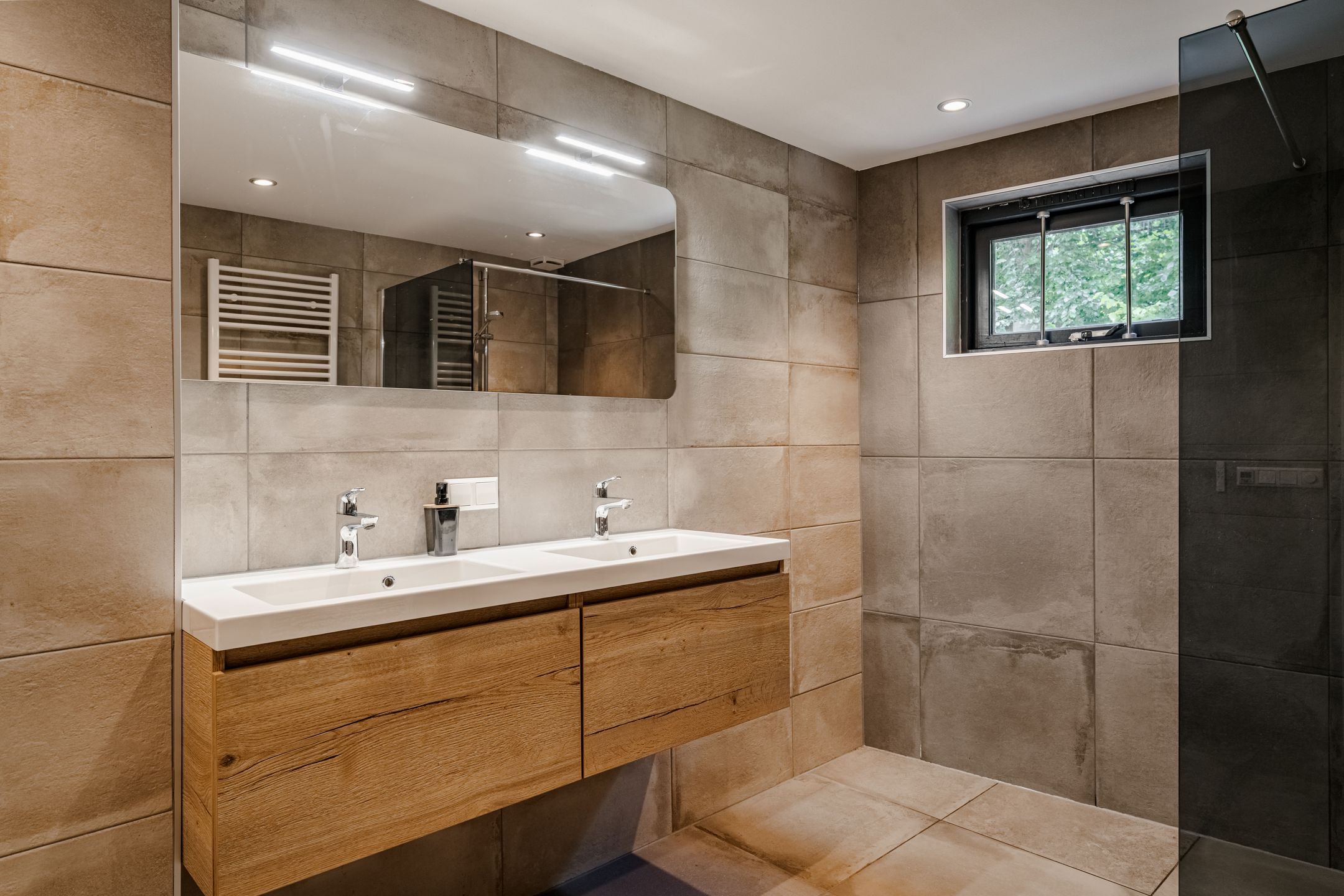 Foto 27 van Oosterhoutlaan 3-A