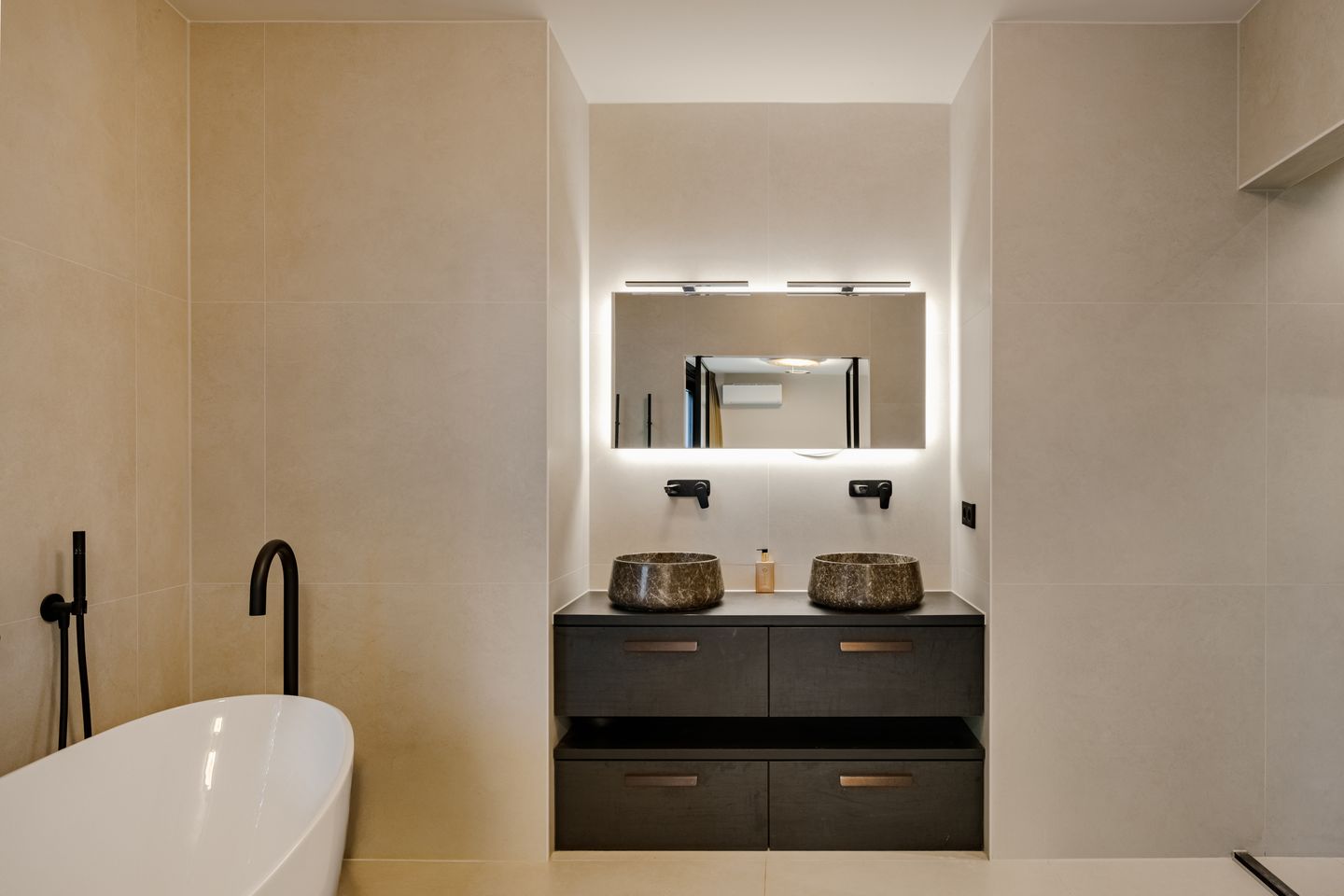 Foto 49 van Oosterhoutlaan 3-A