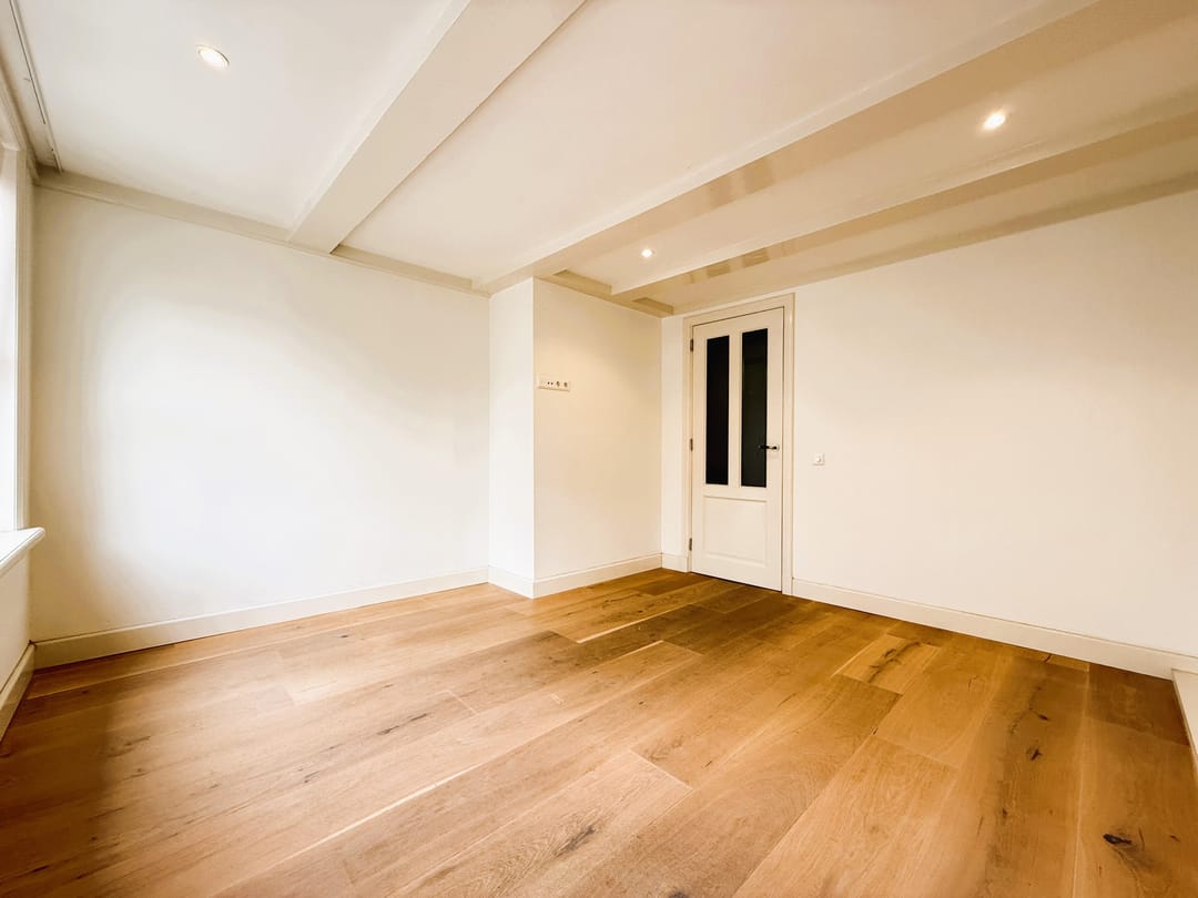 Photo 11 of Kloveniersburgwal 56-2