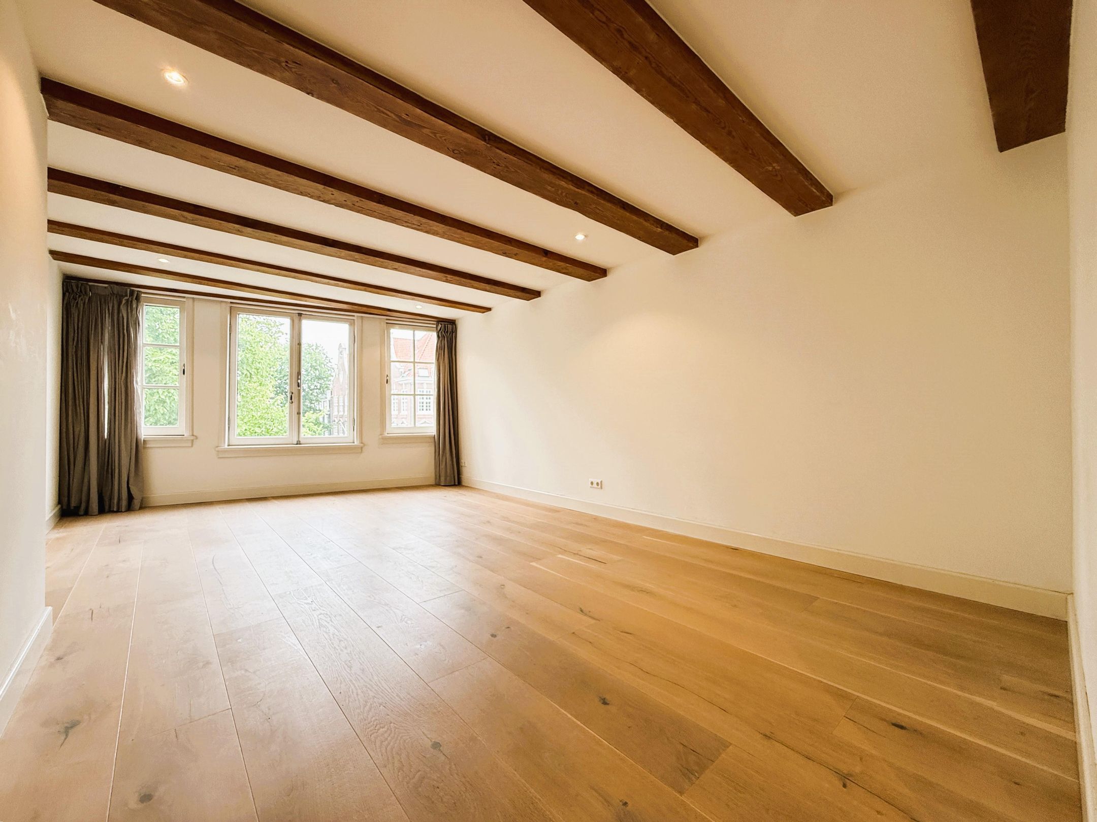 Photo 6 of Kloveniersburgwal 56-2