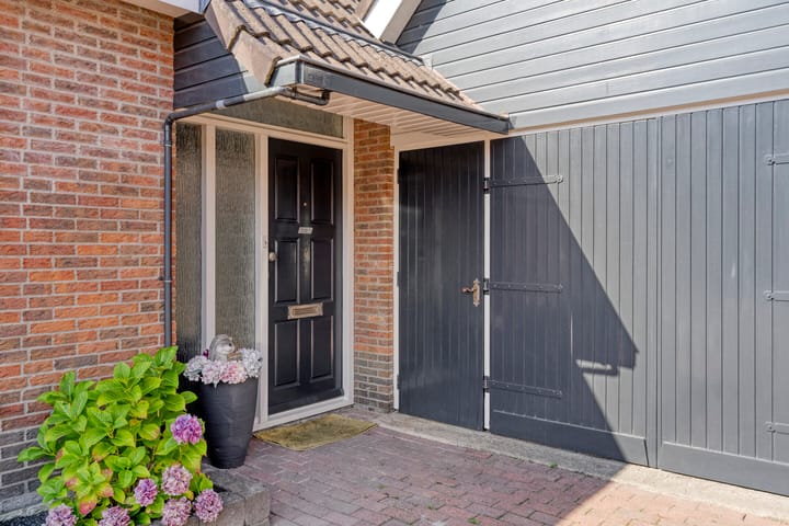 Photo 10 of Woordlaan 1