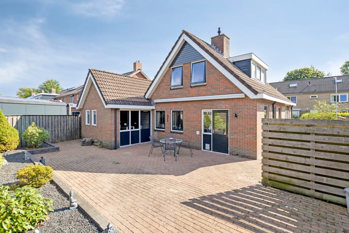 Photo 36 of Woordlaan 1