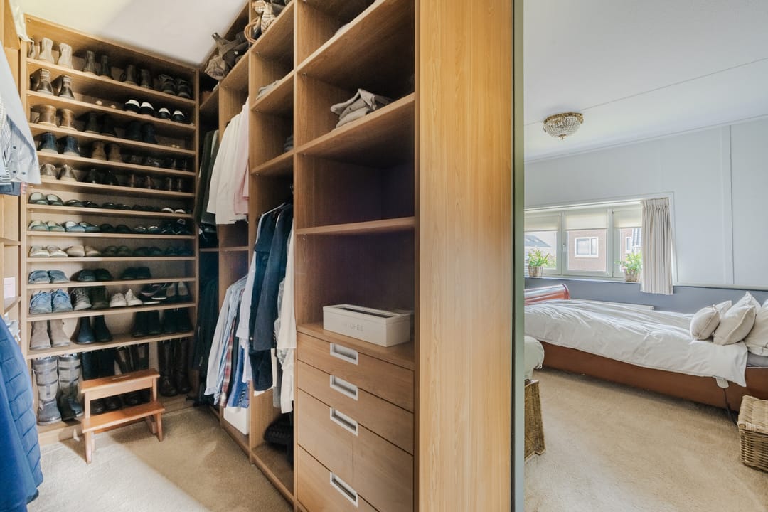 Photo 16 of Vierhoutenstraat 8