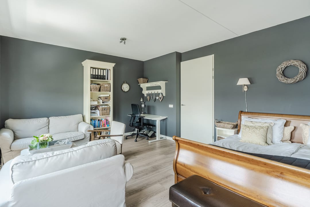 Photo 28 of Vierhoutenstraat 8