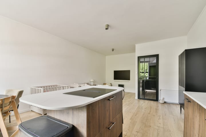 Foto 15 van Schepenstraat 10