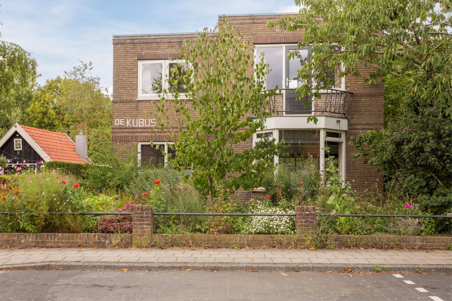 Photo 1 of Bruins Slotlaan 17