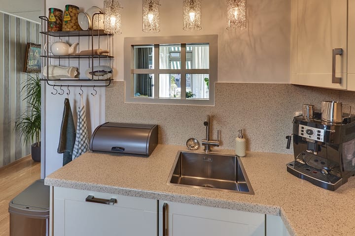 Foto 16 van Mandenmakerstraat 76