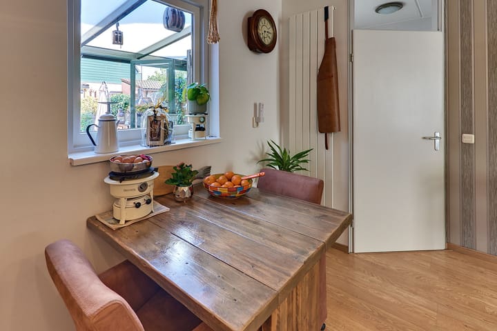 Foto 17 van Mandenmakerstraat 76