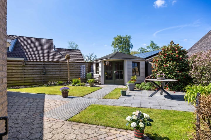 Photo 2 of Veenweg 16