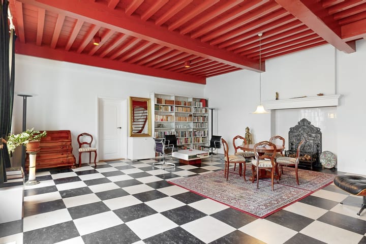 Photo 2 of Rapenburg 27-A