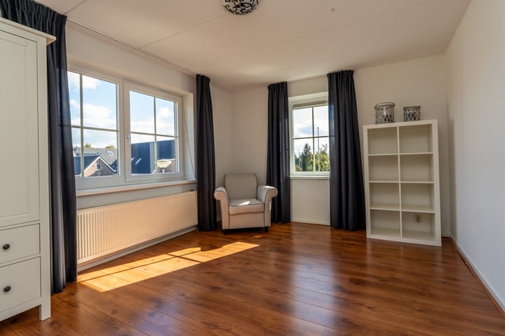 Photo 32 of Bovenènde 12