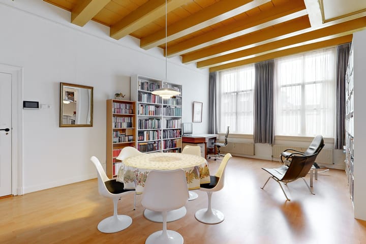 Photo 16 of Rapenburg 27-A