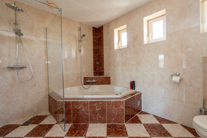 Photo 39 of Bovenènde 12