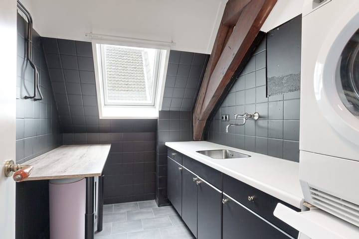 Photo 29 of Rapenburg 27-A