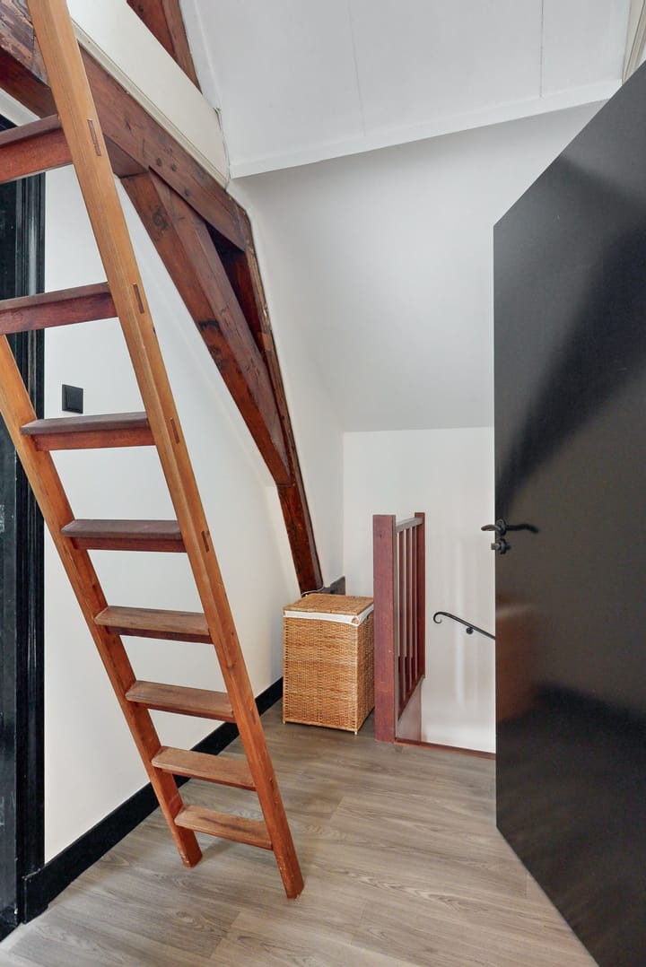 Photo 33 of Rapenburg 27-A