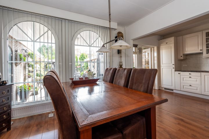 Photo 8 of Thorbeckestraat 119