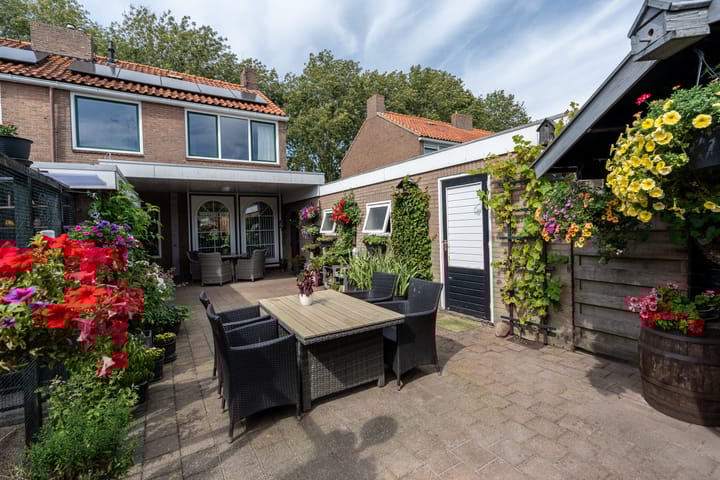 Photo 32 of Thorbeckestraat 119