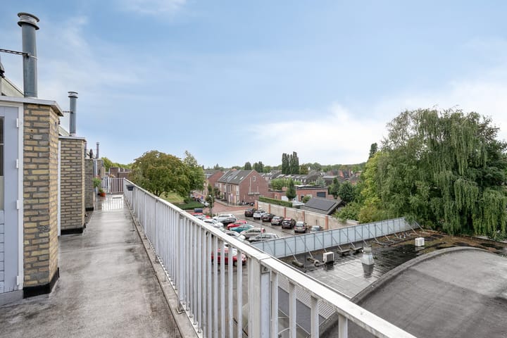 Foto 29 van Dries 38