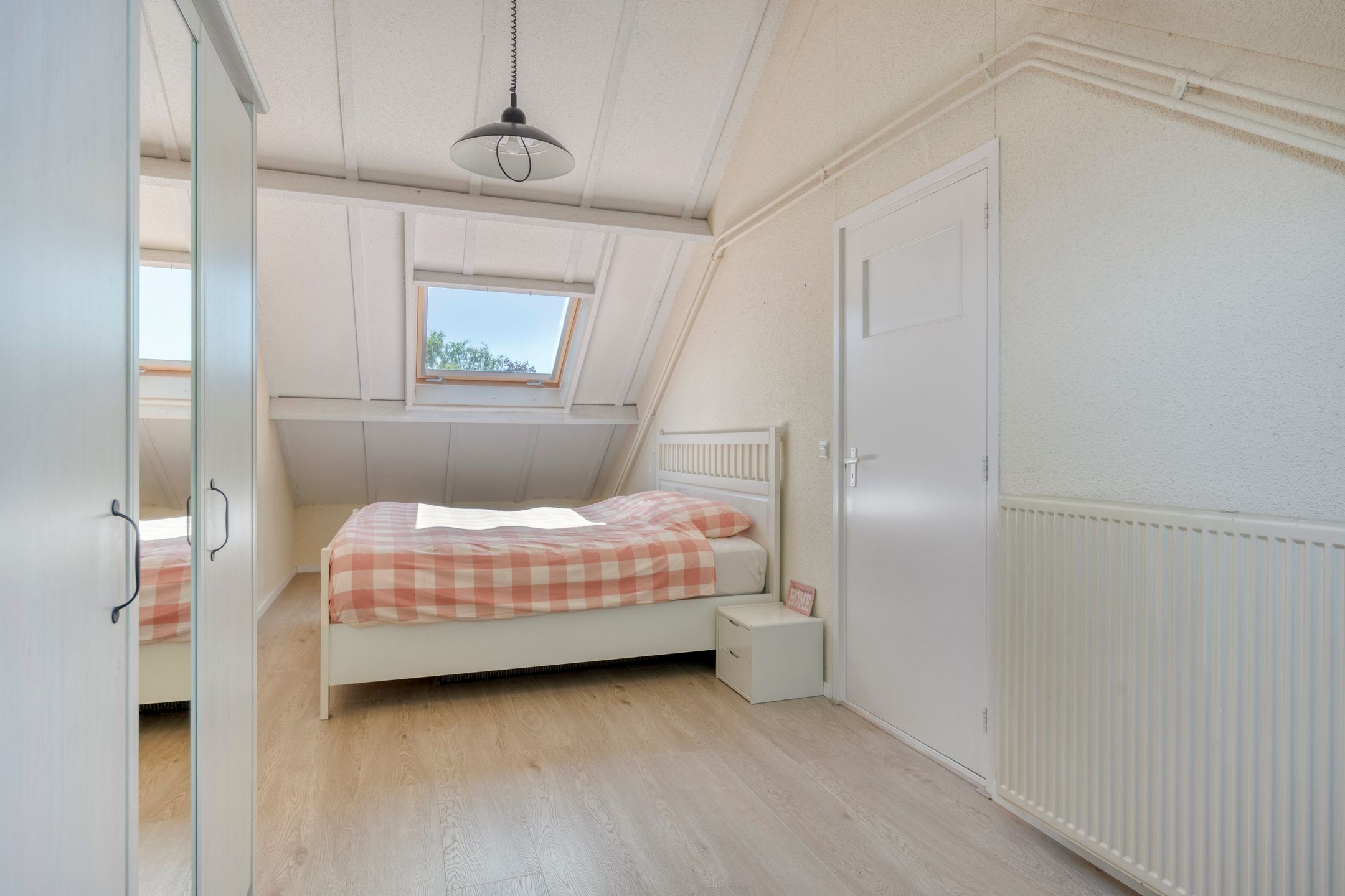 Photo 18 of Utrechtplein 23