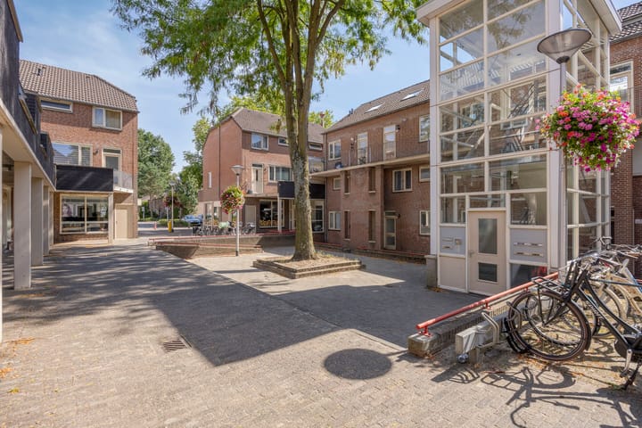 Photo 27 of Utrechtplein 23