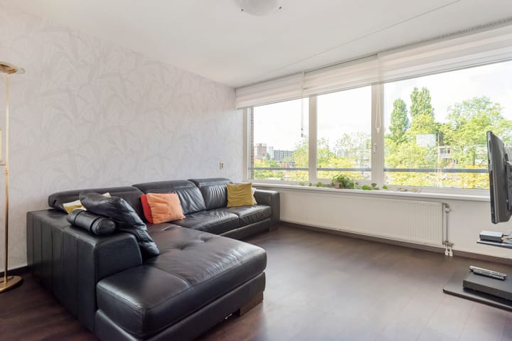 Photo 4 of Arnostraat 154