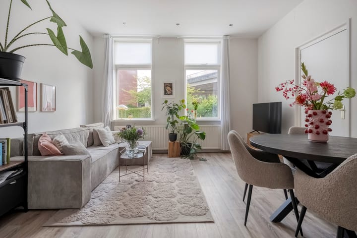 Photo 3 of Parallelweg 5