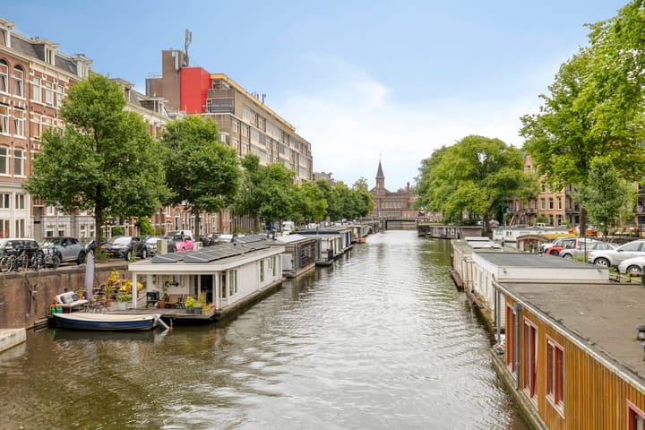 Photo 32 of Van Oldenbarneveldtstraat 96-B3