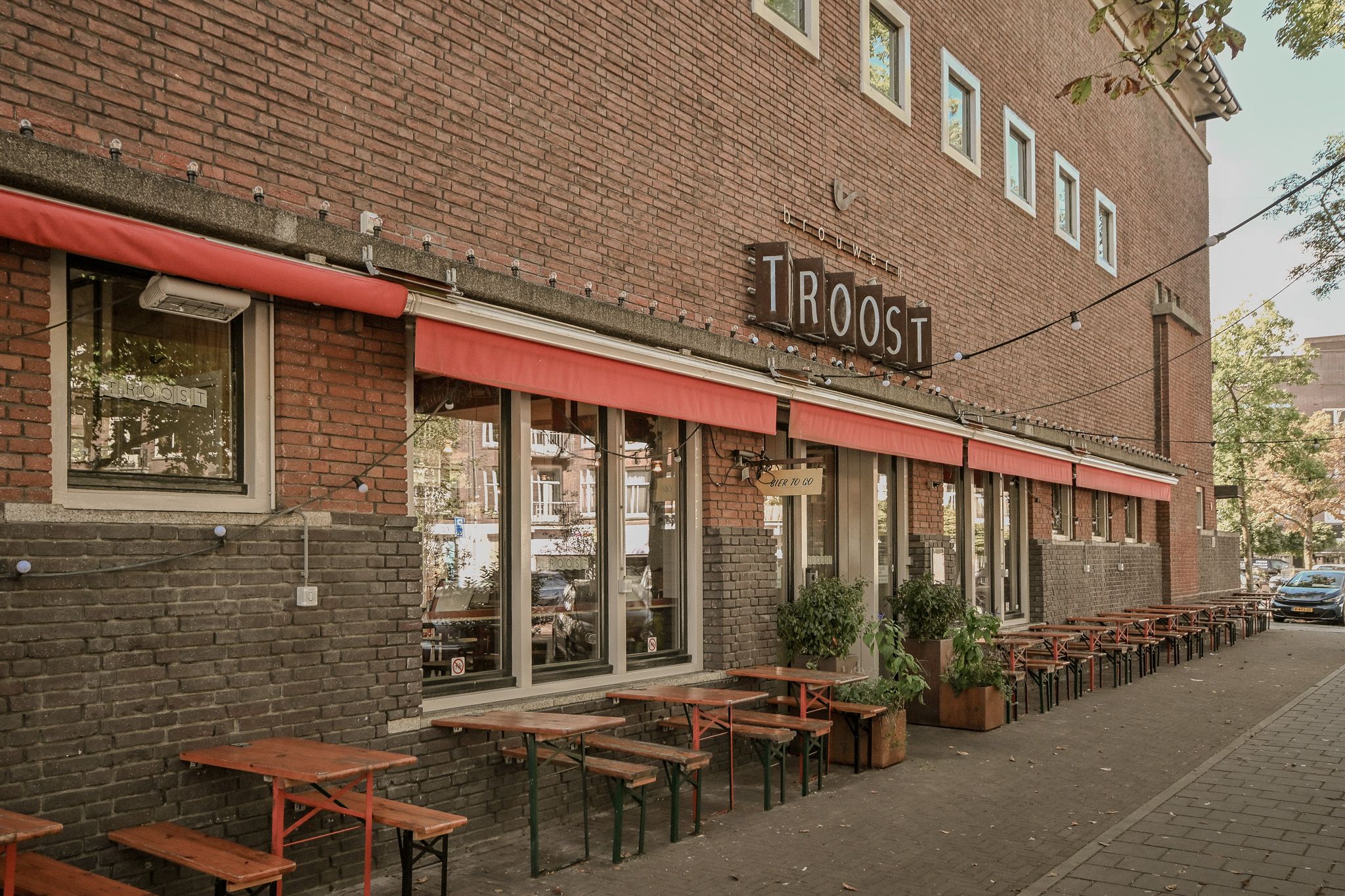 Foto 18 van Van Hilligaertstraat 274