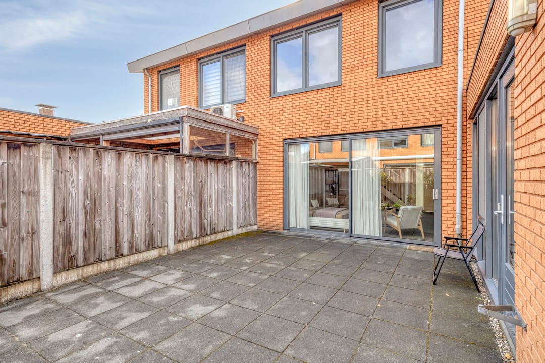 Photo 32 of Meidoornstraat 119