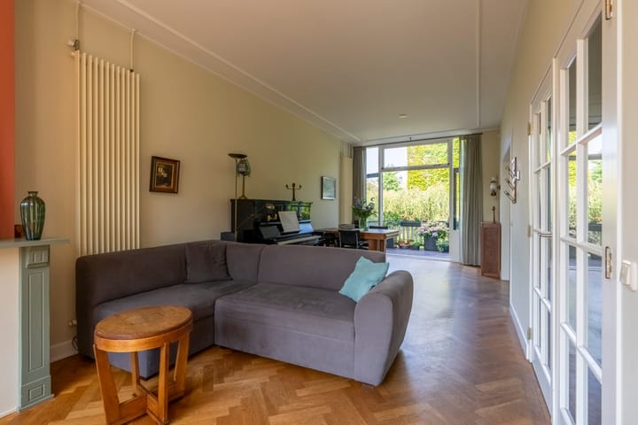 Foto 6 van Drie Octoberstraat 49-A