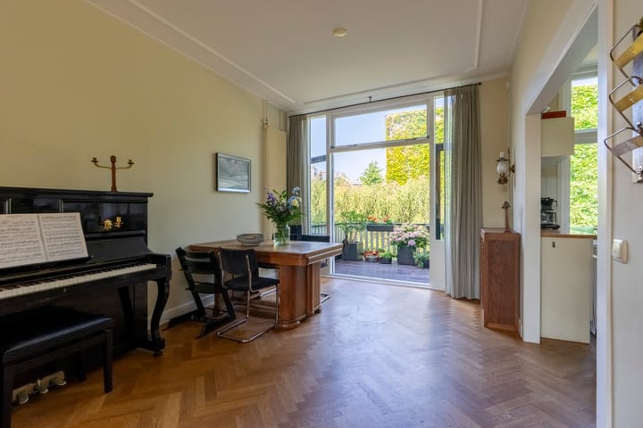 Foto 7 van Drie Octoberstraat 49-A