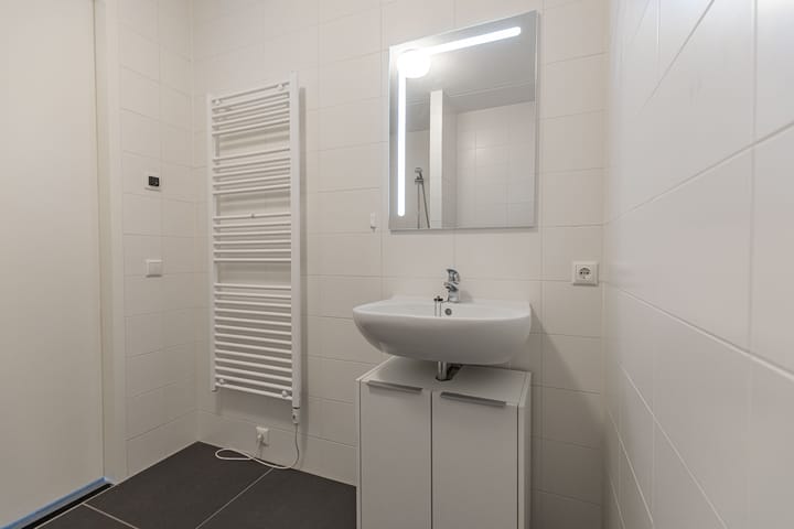 Photo 19 of Weerreys Park 56