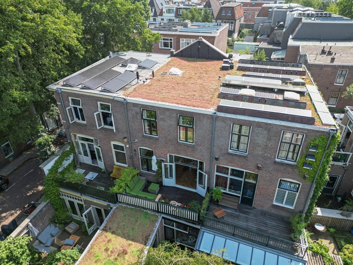 Foto 32 van Drie Octoberstraat 49-A