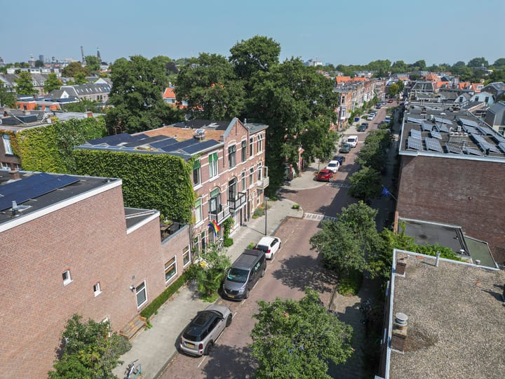 Foto 33 van Drie Octoberstraat 49-A