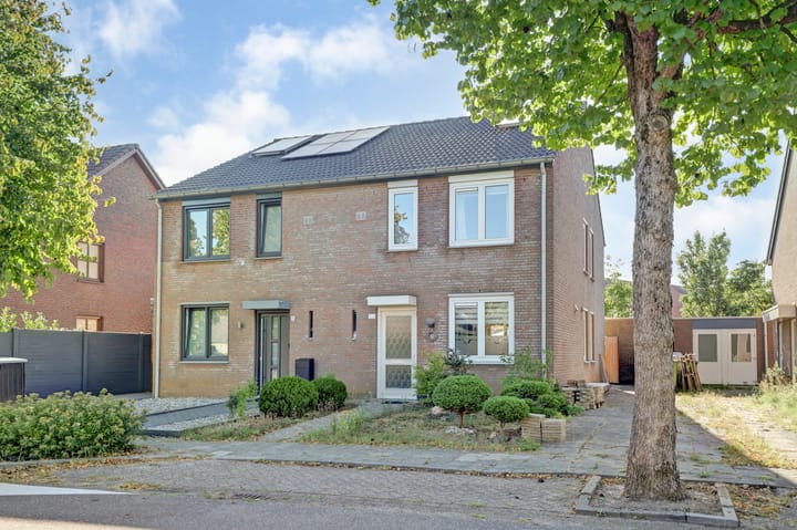 Photo 1 of Boegstraat 31-A