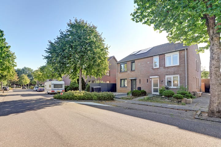 Photo 6 of Boegstraat 31-A