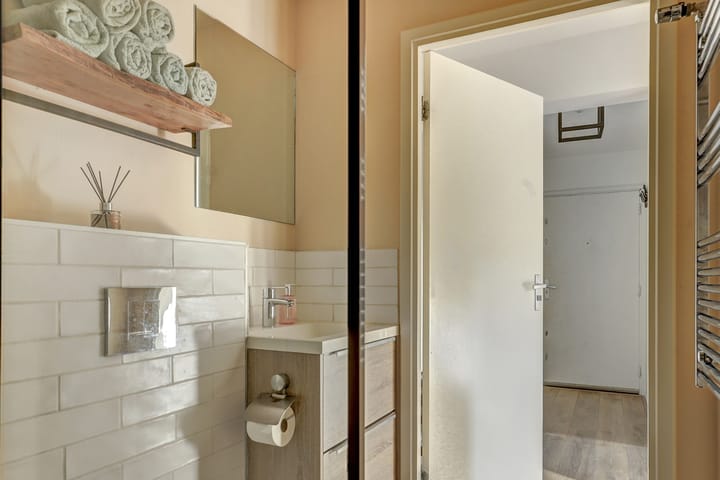 Foto 18 van Celebesstraat 61-E