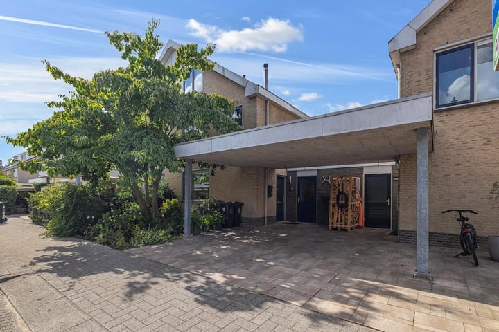 Photo 35 of Leendert Butterstraat 44