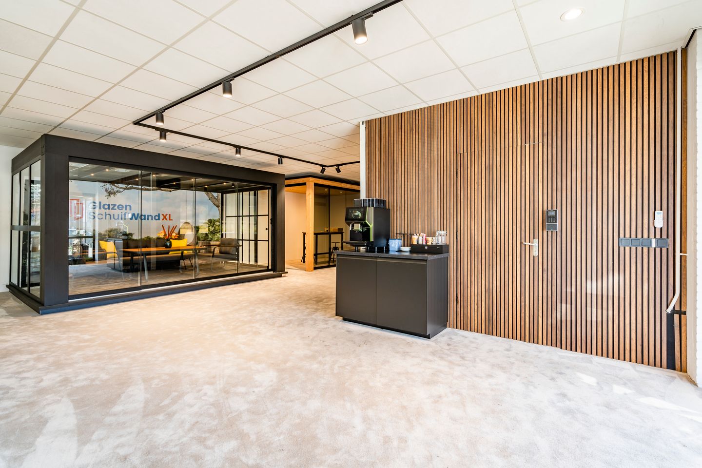 Bekijk foto 3 van Bedrijfsweg 55