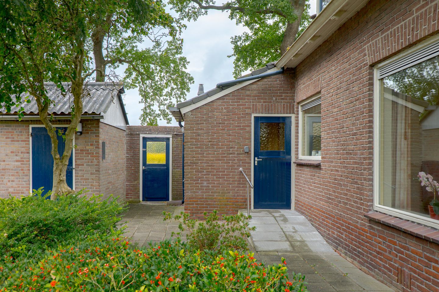 Photo 40 of Rolderstraat 2-A