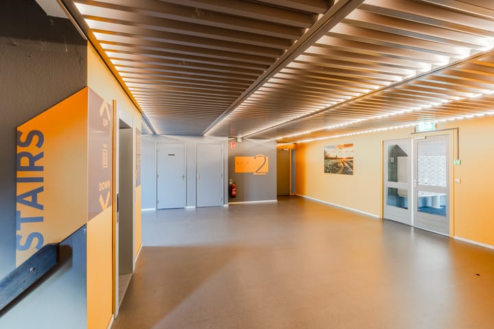 Photo 8 of Kalverstraat 8-4