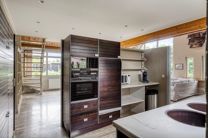 Foto 18 van J.W. Schuurmanstraat 10