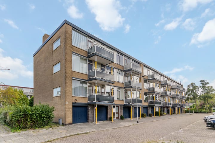 Photo 25 of Van Anrooystraat 115