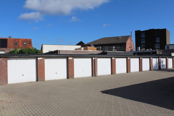 Photo 6 of Broekhovenseweg 111-25