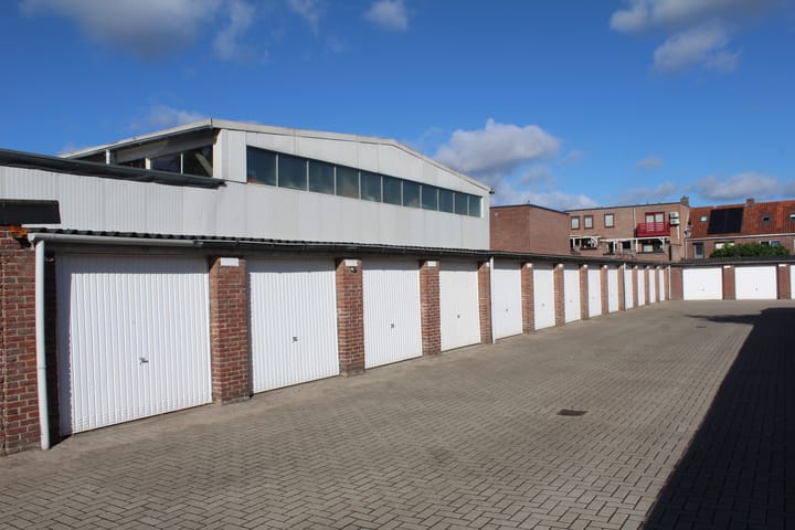 Photo 9 of Broekhovenseweg 111-25